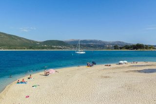 lefkada paralia kastro
